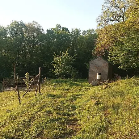 Kemping Na Kopci Raj Hrusov